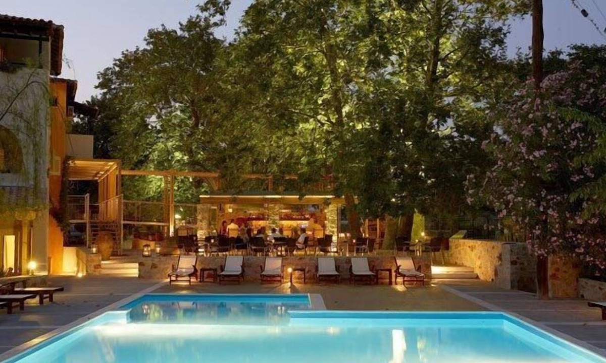 Troulos Hotel | Astoria Hotel