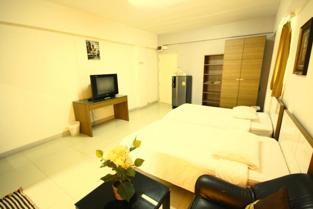 Bang Khae Nuea Apartment | At Home Phetkasem