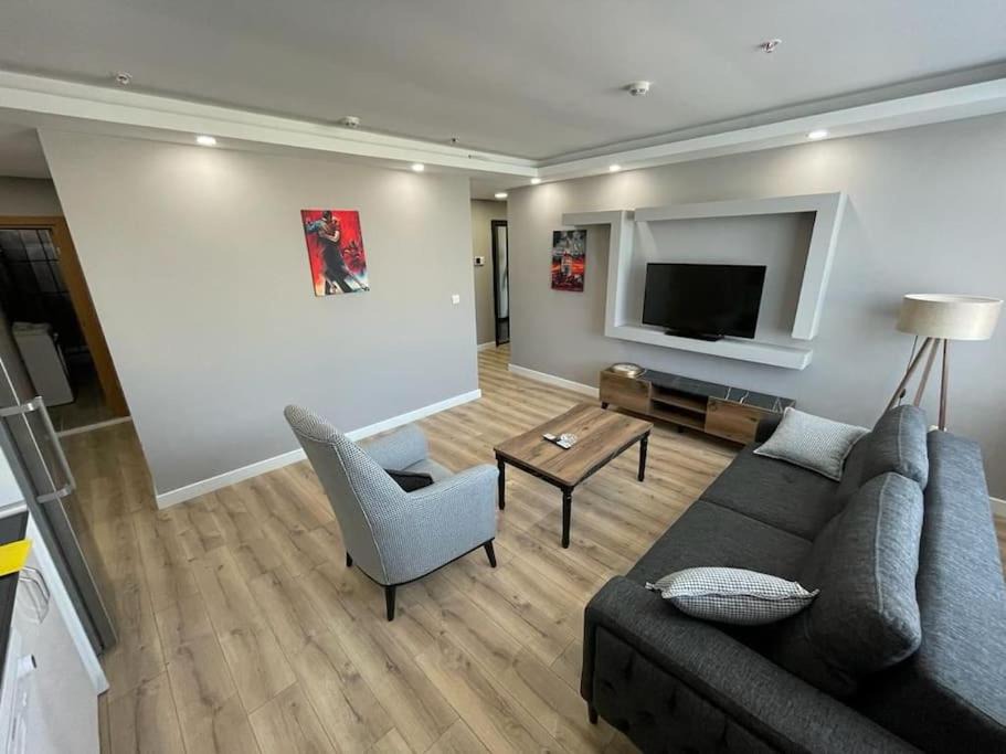 Umraniye Apartment | Atasuit15