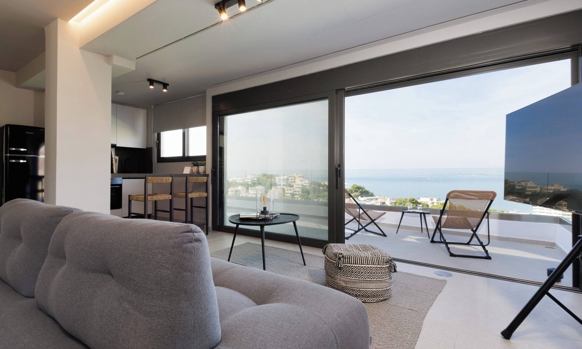 Saronida Hotel | Athens Riviera Suites
