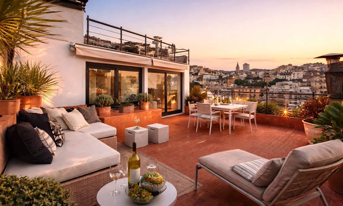 Omonia Condo | Athens rooftop terrace suite