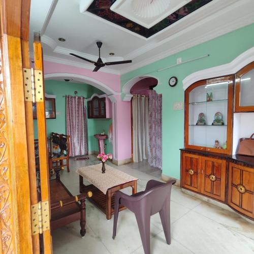 Palakollu Apartment | Athidhi Vididhi Illu-Palakollu