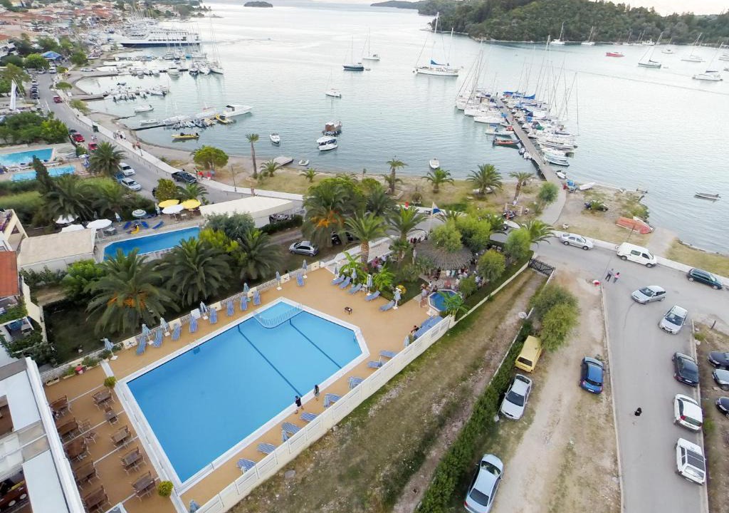 Yenion Hotel | Athos Hotel