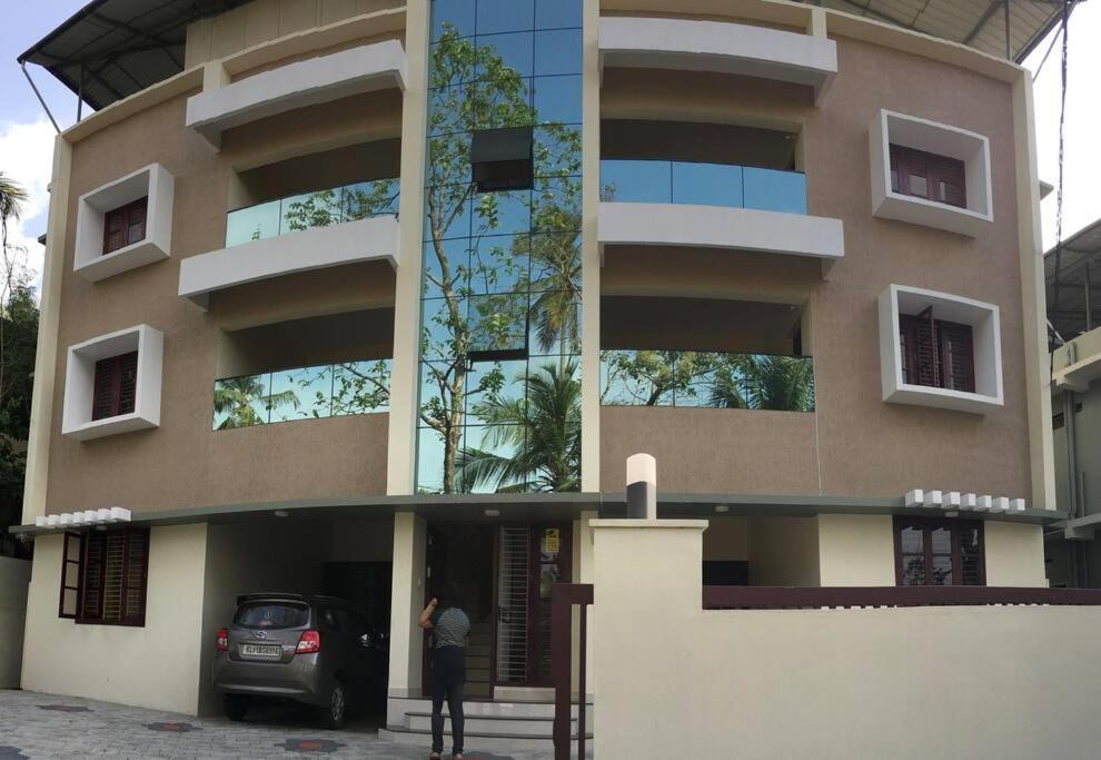 Nedumangad Apartment | Athrakkattu Enclave 6 Bedroom Luxury Apartment