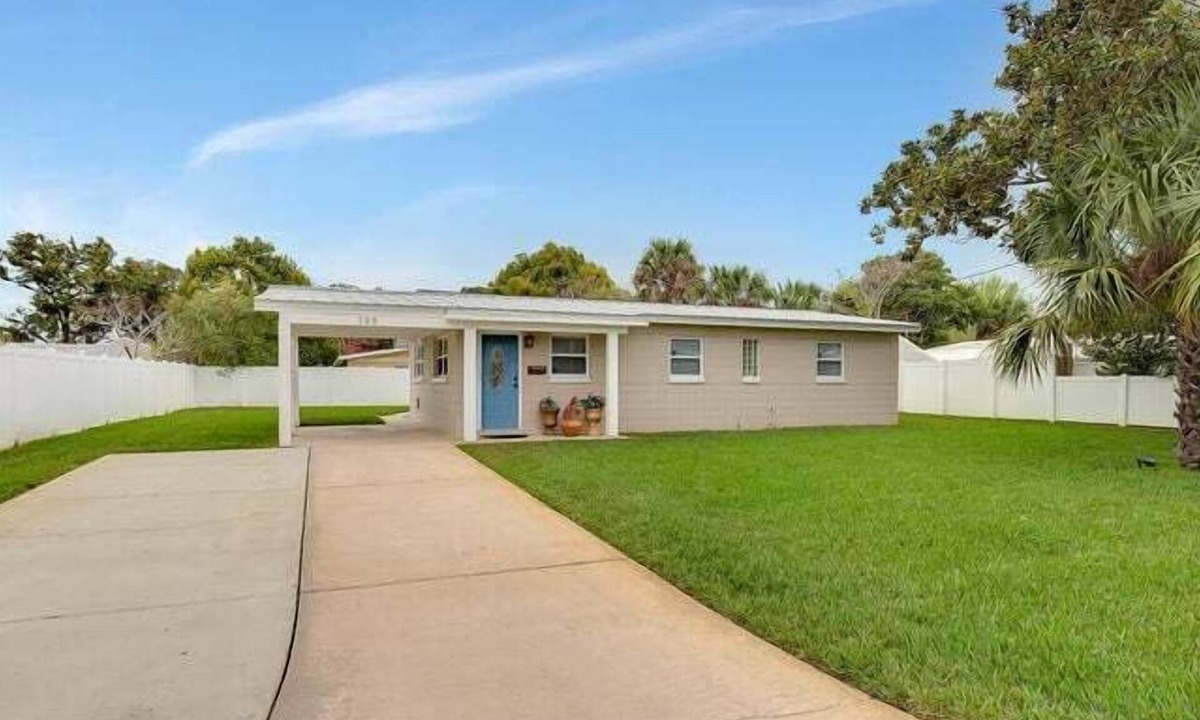 Atlantic Beach House | Atlantic Beach Home 1 Mile from the Ocean