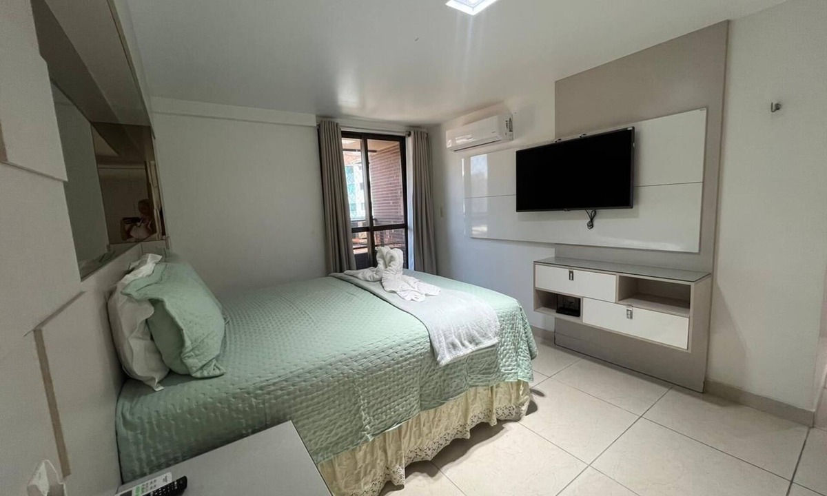 Ponta de Campina Apartment | Atlantic Paradise 302B - Luxurious beachfront apartment for up to 8 people.