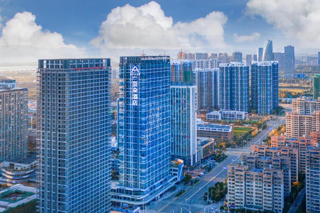 Chenggong Hotel | Atour Hotel Kunming South High Speed ​Railway Station University Town