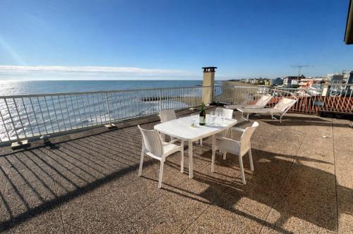 Old Town Apartment | ATTIC PARADISE Big Terrace on the Sea - AGENZIA COCAL