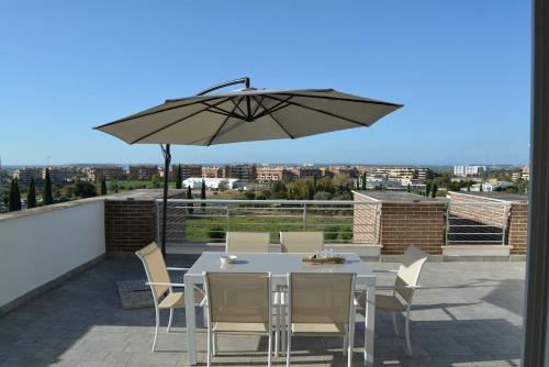 Zona XXXI Mezzocammino Apartment | Attico due piani di Lusso moderno BBQ & WiFi