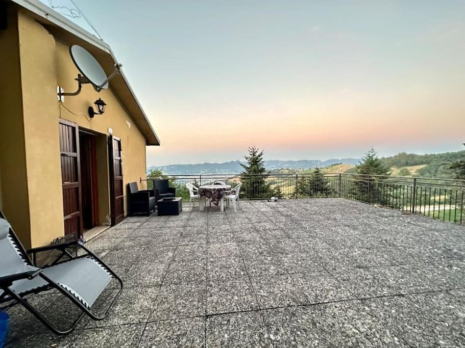 Pavullo nel Frignano Apartment | Attico terrazzo e Idromassaggio