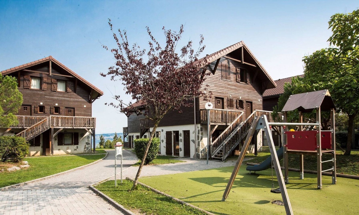 Evian-les-Bains Apartment | Attractive apartment on Lake Geneva side