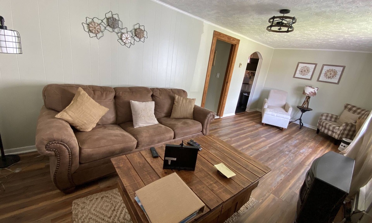 Bluewell Apartment | ATV ENTHUSIASTS: ACCESS TO HATFIELD AND MCCOY TRAILS