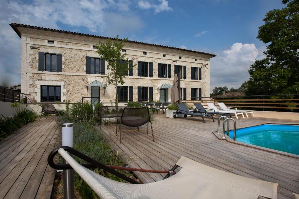 Saint-Aigulin House | Au Bouchon