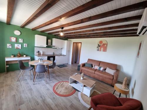 Marboz Apartment | Au Marlézay country house 4 personnes