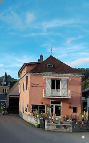 Gresse-en-Vercors Hotel | Auberge Buissonniere