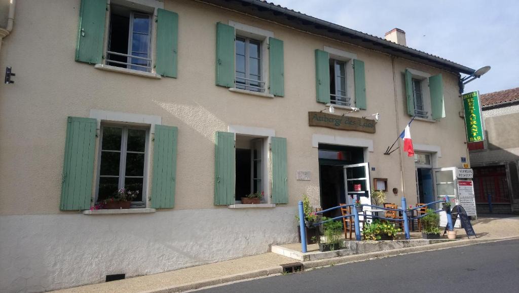 Massignac Hotel | Auberge des lacs