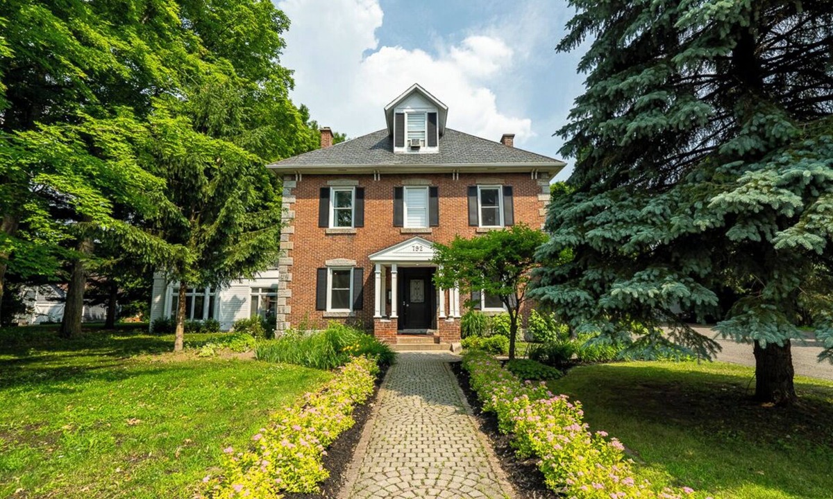 Bromont Bed & Breakfast | Auberge Nuits St-Georges
