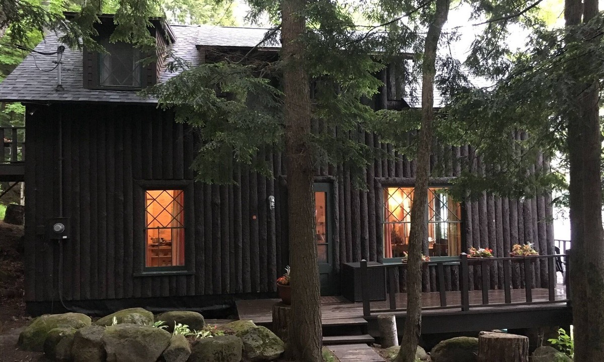 Long Lake Cabin | Aug 29 week available! Classic Dryland ADK Boathouse On The Shore Of Long Lake