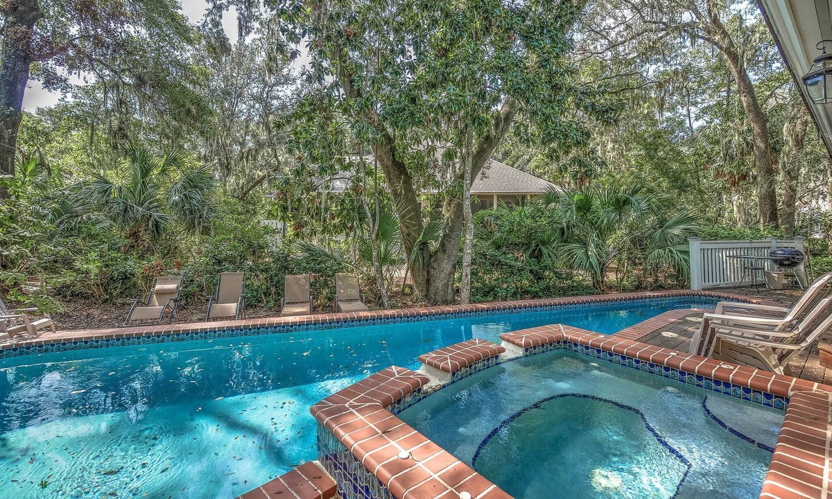 Palmetto Dunes House | Aug 8-15 open, Private pool, hot tub, walk to beach, bikes, screened in porch
