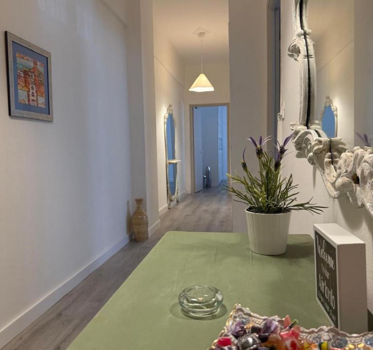 Serra Ricco Apartment | AuraHouse