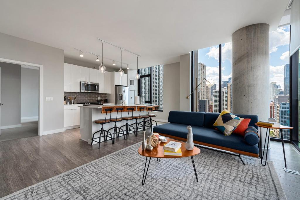 Near North Side Apartment | Aurelien Spacious Apartments in the Heart of Gold Coast