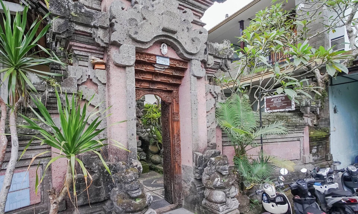 Ubud City-Centre Hotel | Aurora House Ubud