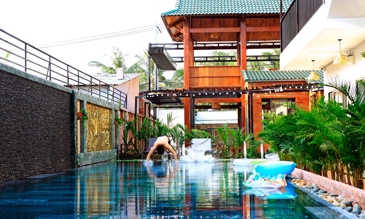 Cua Lap House | Aurora House