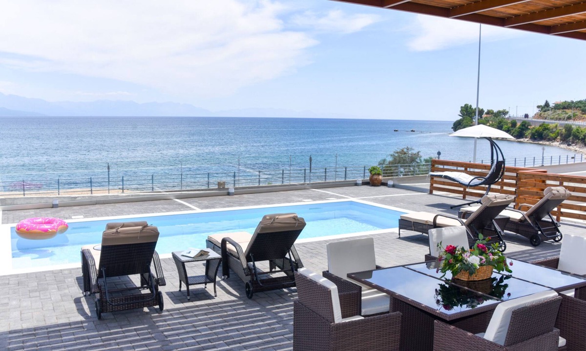 Messini Villa | Aurora Luxury Retreat - Beachfront & Private Pool