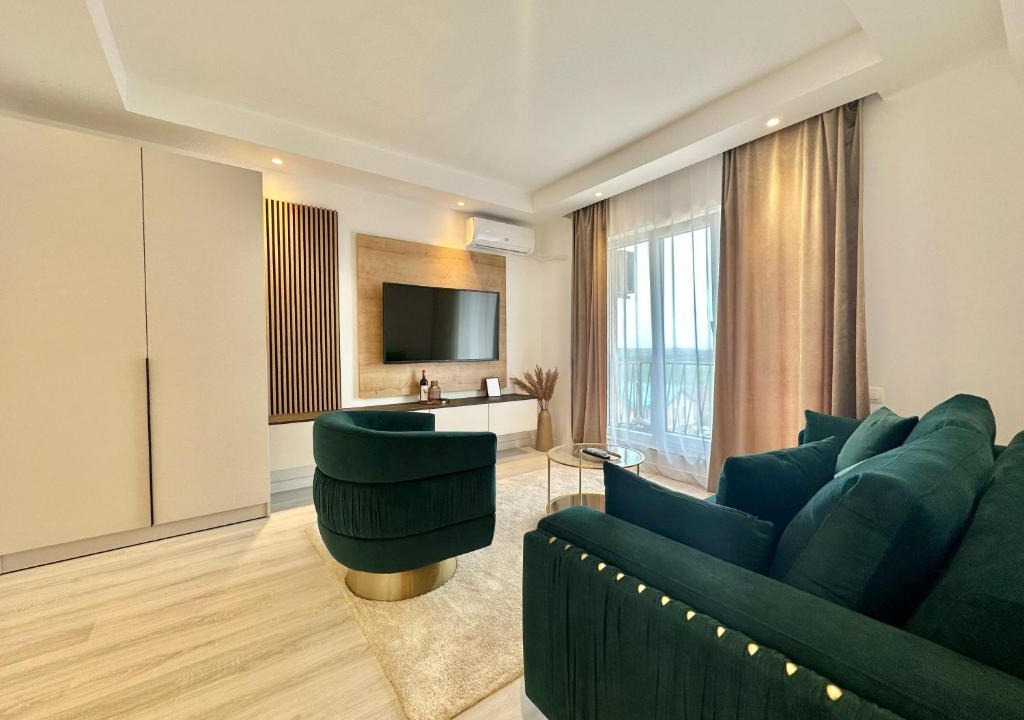Stefanestii de Jos Apartment | Aurora Premium Cosmopolis