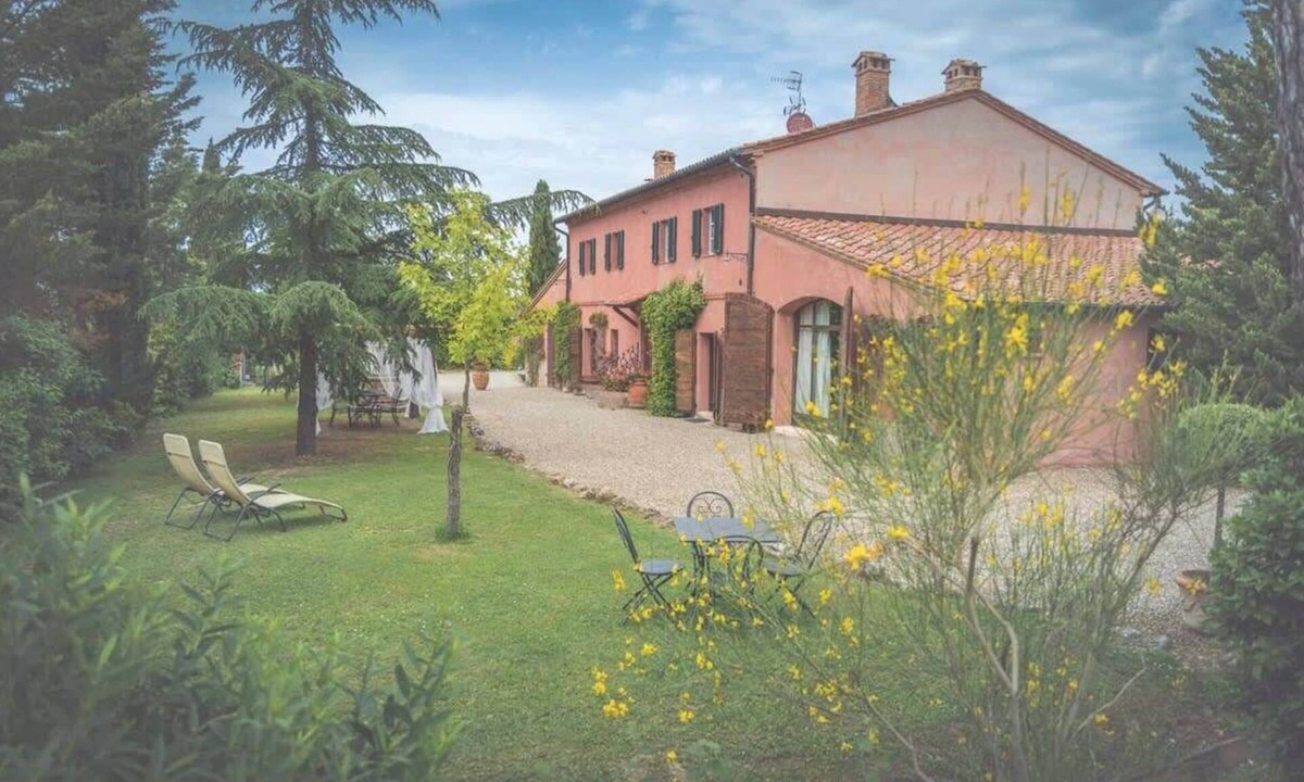 Radicofani Villa | Authentic 1800's Villa with Amiata Mountain View