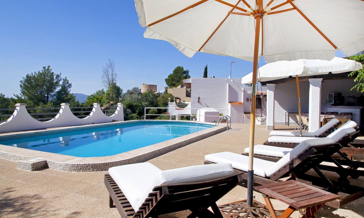 Santa Eulalia del Rio Villa | Authentic Ibizan Charm in the Heart of the Island