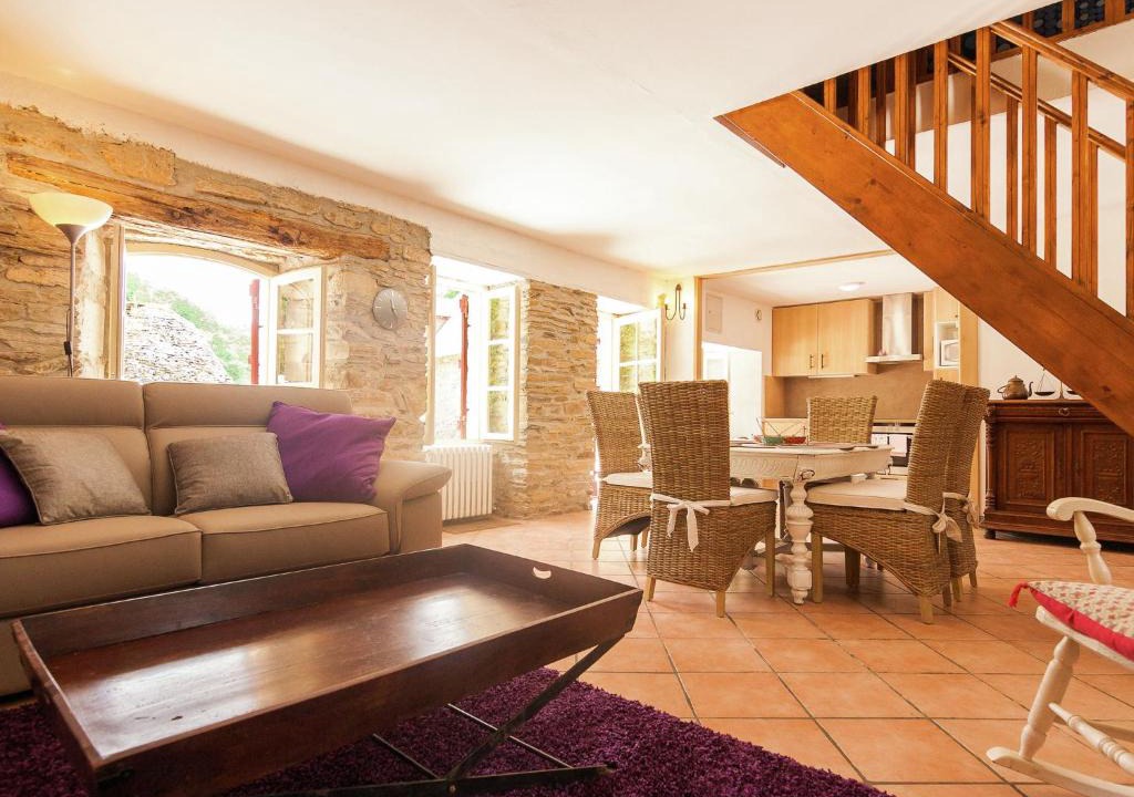 Saint-Medard-d'Excideuil House | Authentic farmhouse with heated pool 12x6 close to a river on a beautiful spot