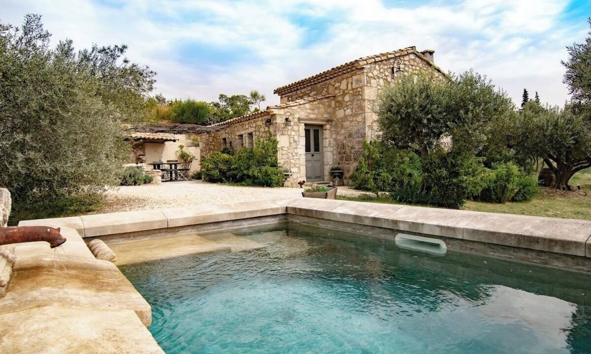 Les Baux-de-Provence House | Authentic stone house overlooking Les Baux-de-Provence