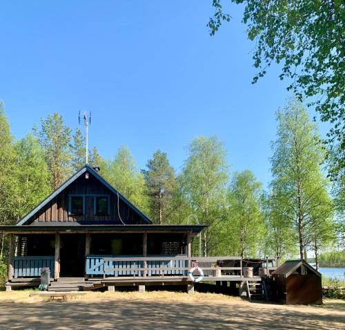 Ranua Ski Chalet | Authentic Log Cottage with Hot Tub