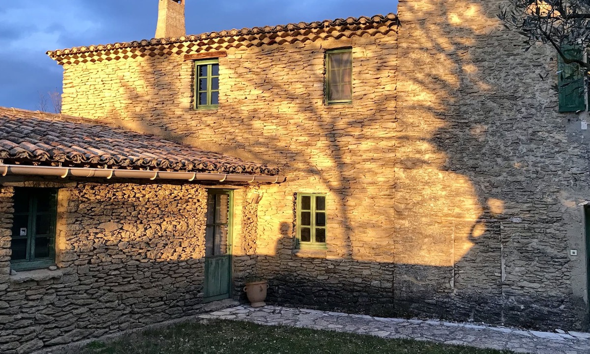 Entrechaux House | Authentic Provencal farmhouse at the foot of Mont Ventoux