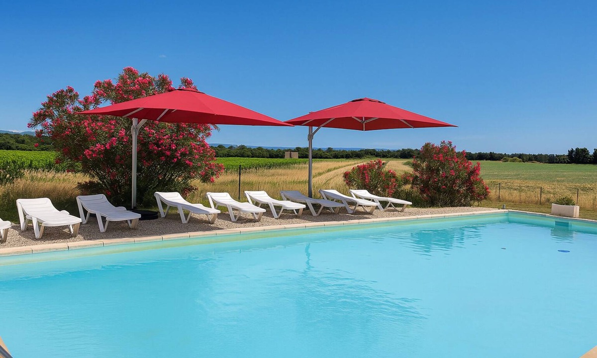 Jonquieres House | Authentic Provençal farmhouse with swimming pool - Peace and conviviality at the foot of the Ventoux mountains