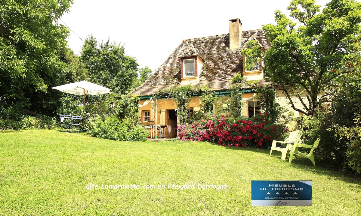 Lanquais Cottage | authentic rural house of Perigord, charm, calm and comfort 4 *