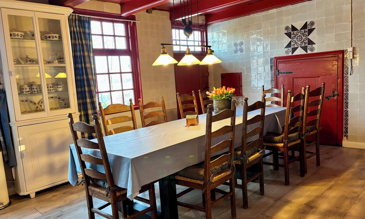 Ruinerwold House | Authentic stay with modern comfort in a national heritage farmhouse