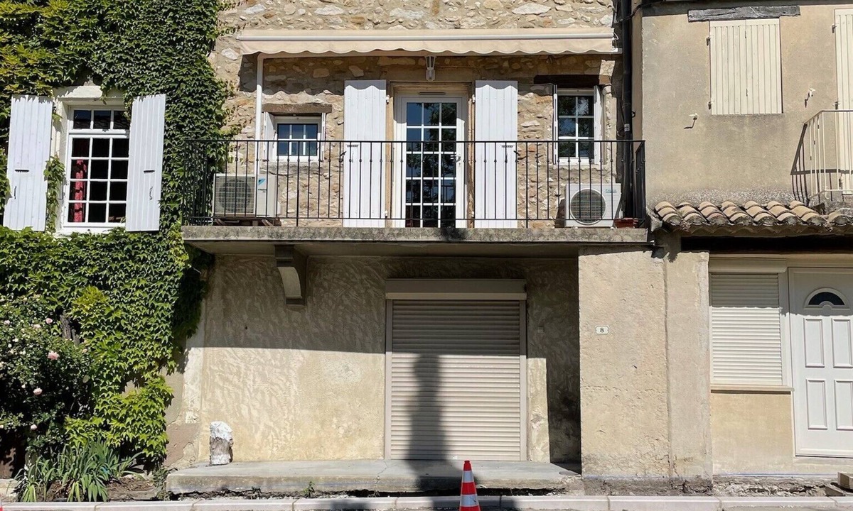Rousset-les-Vignes House | Authentique Maison de Village en Drôme Provençale