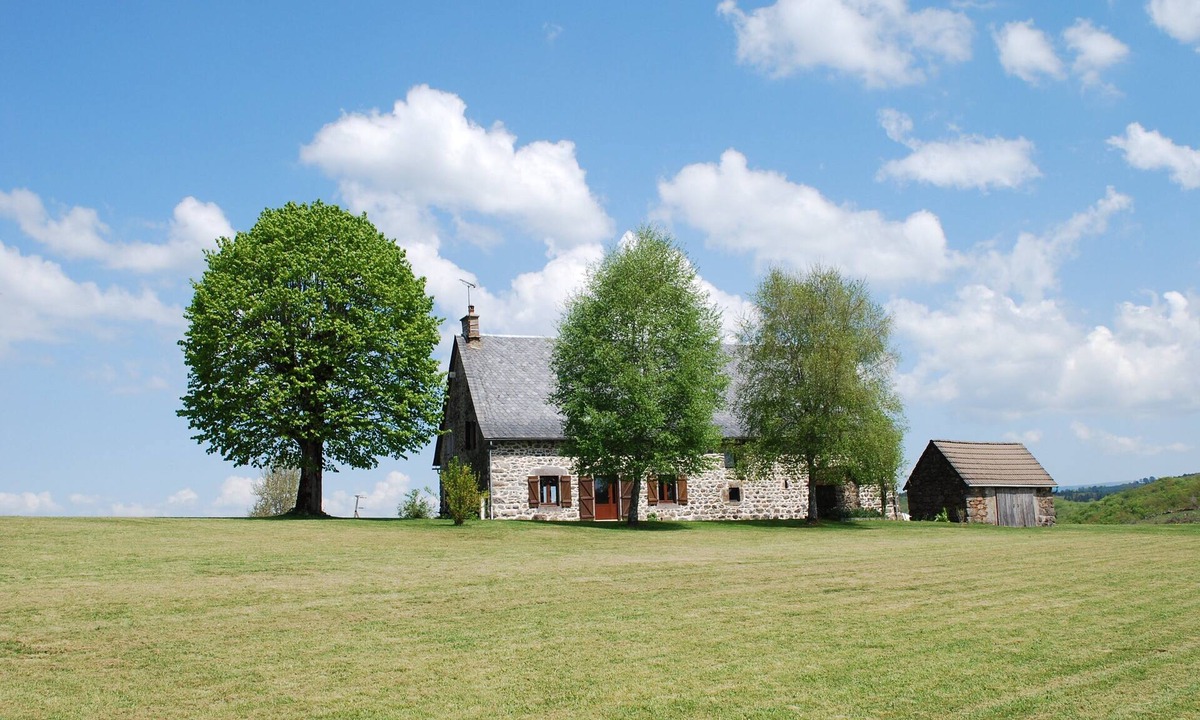 Cros House | Auvergne farmhouse in the heart of nature