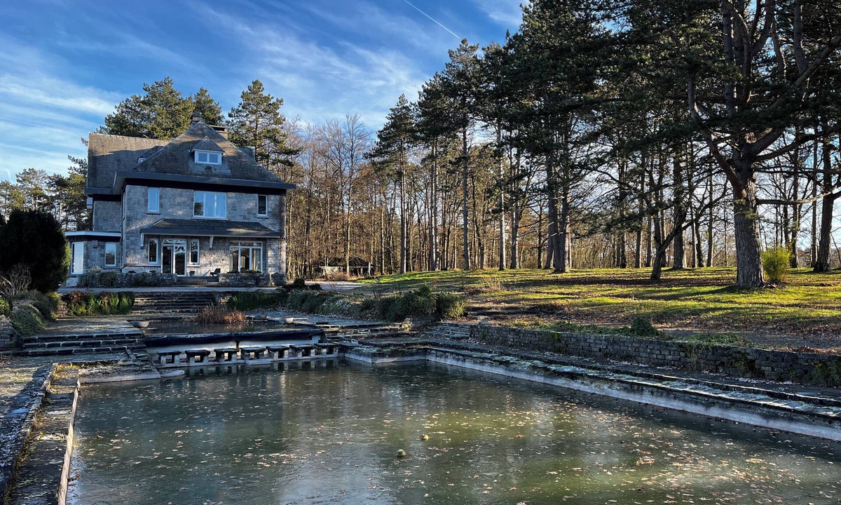 Rochefort House | Aux étangs fleuris