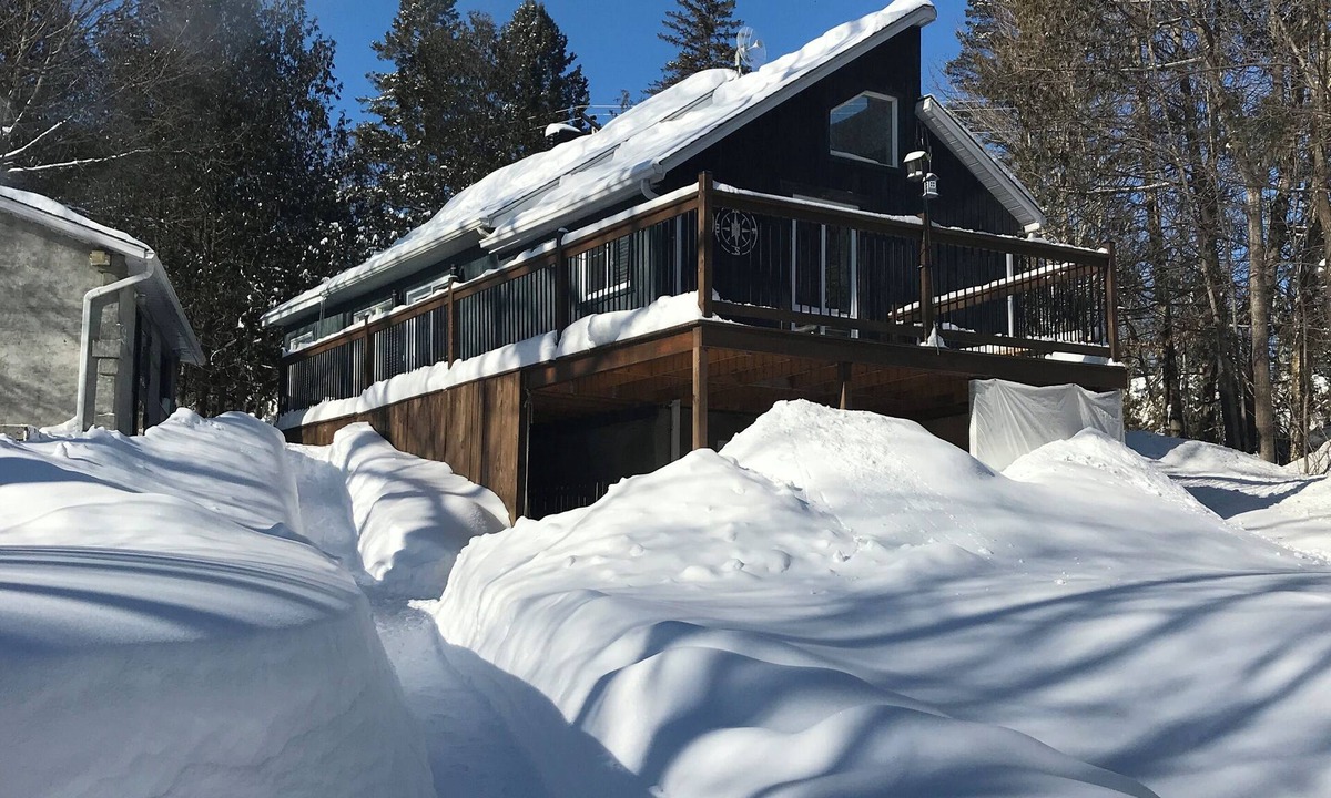 Prevost Ski Chalet | Availability limited to Winter 2027 for a serene escape in the heart of the Laurentians.