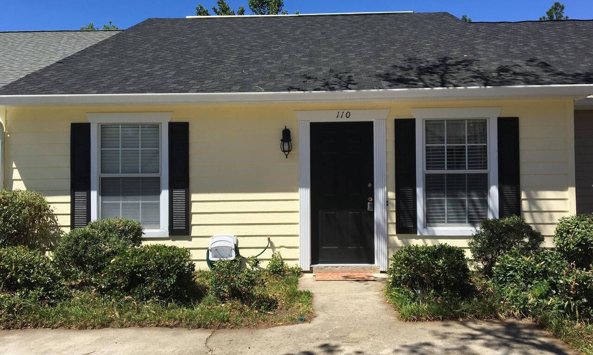 Aiken Condo | available 9/1/long term option/Convenient Southside locale/Pets ok/Updated condo
