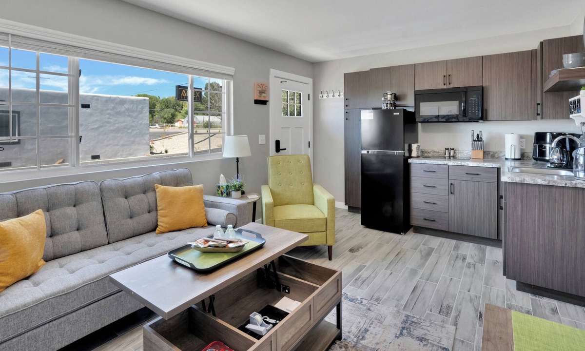 Aztec Apartment | Avant Quarters