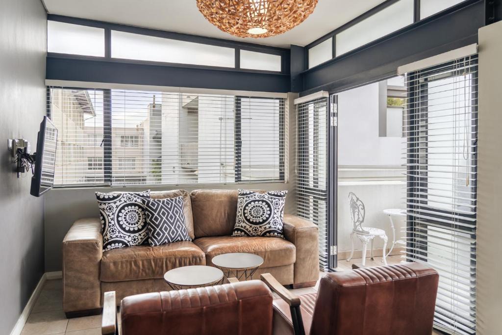 Stellenbosch Central Apartment | Avemore Eikehoff No 26 full power back up