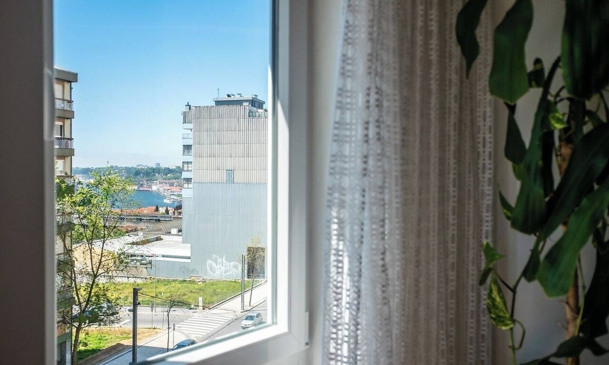 Vila Nova de Gaia Apartment | Avenida: Central, Garage, Metro