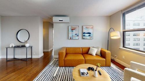 East Falls Apartment | Avenue A909 Comfy 2Br, Pool, Gym, Parking