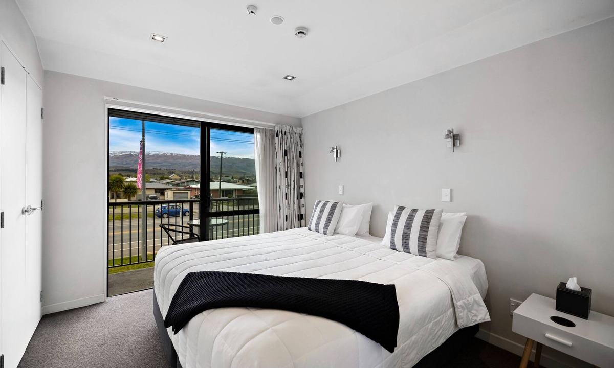 Alexandra Hotel | Avenue Motel