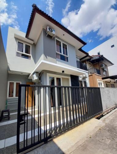 Sei Pinang House | avhome 1