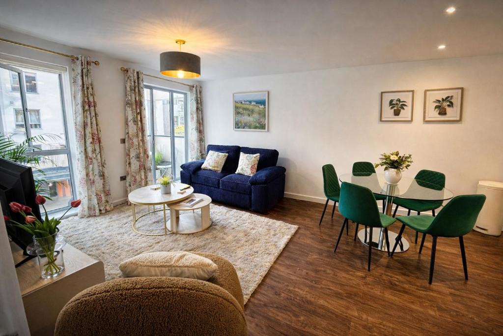 Cambridge Apartment | Avocado Tree Apartment - near Cambridge Station